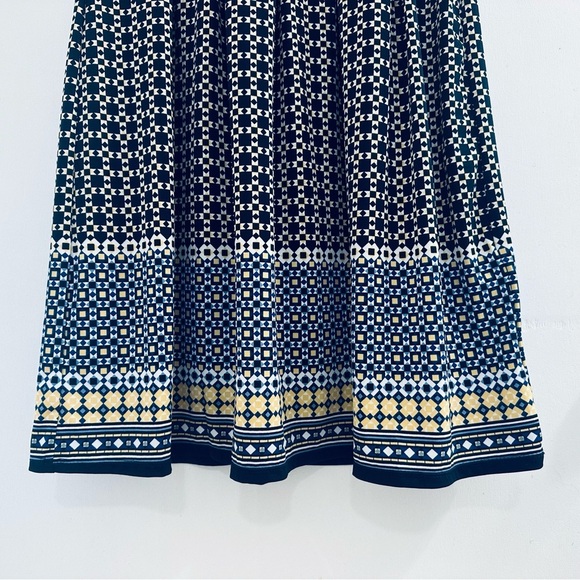 Max Studio NWT Geometric Sheath Midi Dress, Women’s Size Small, Pleated Skirt - Picture 6 of 16